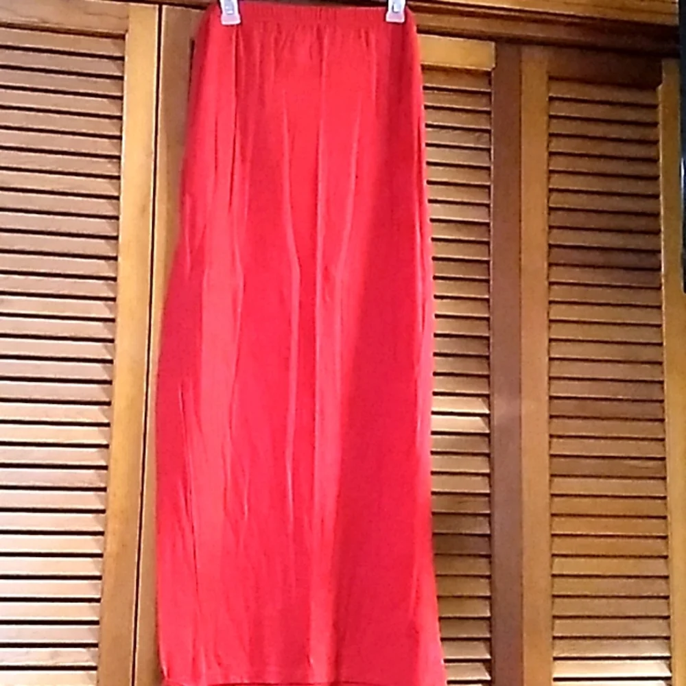 Skirt - Picture 1 of 1